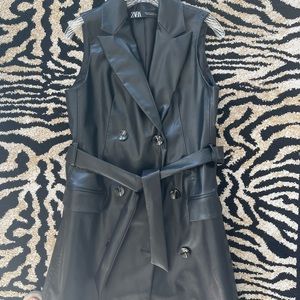 Pleather double breasted Gele with belt